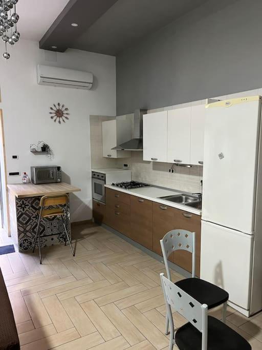 Napoli'S Little Bridges Guest House Extérieur photo